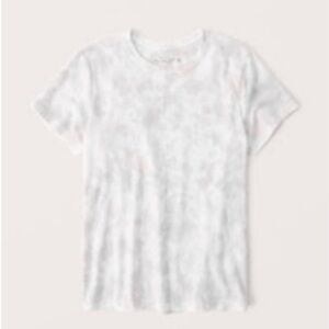 Abercrombie & Fitch White Short-Sleeve Tee